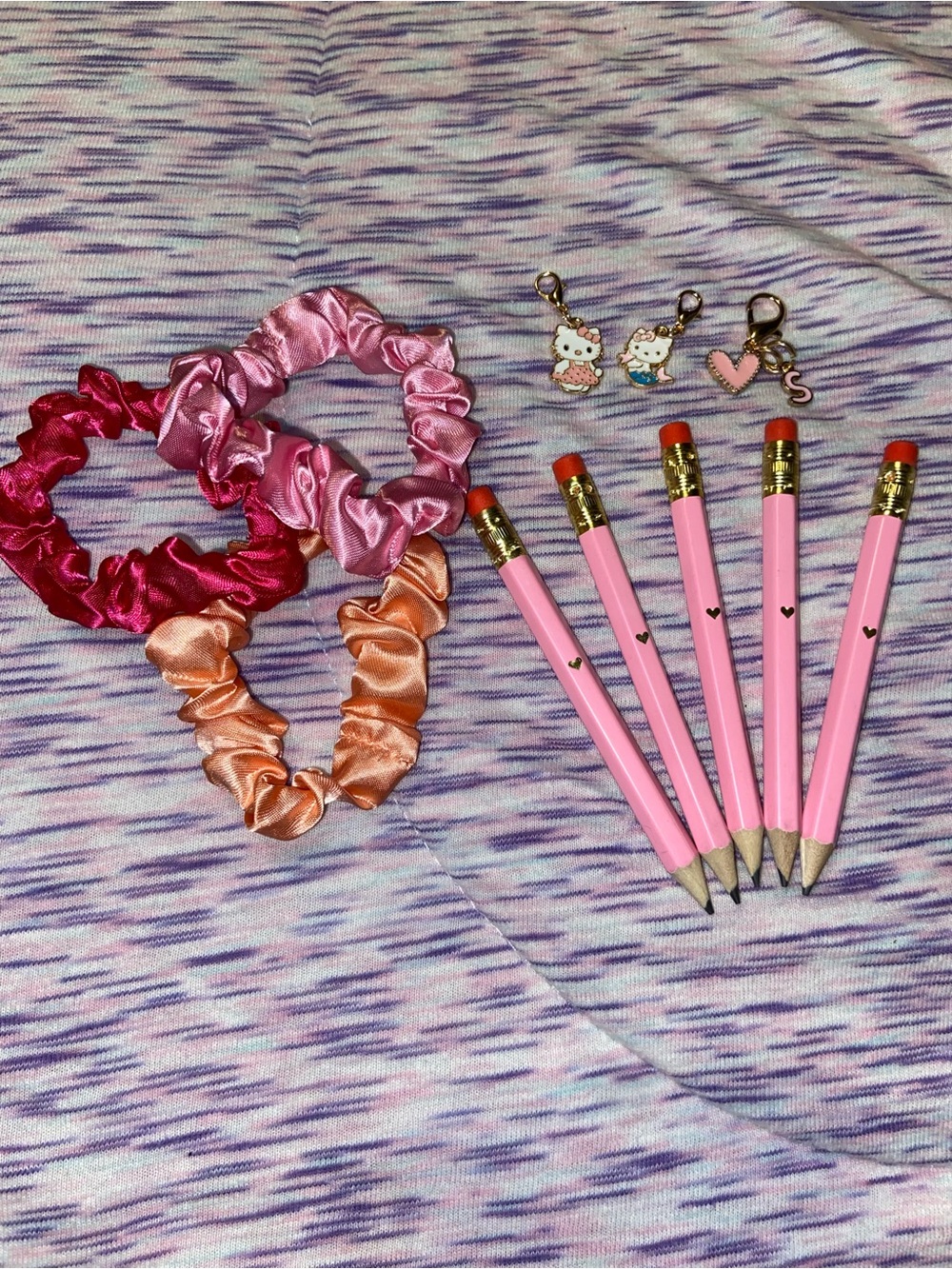Hello Kitty Pink Pencil & Satin Scrunchie Charm Set
